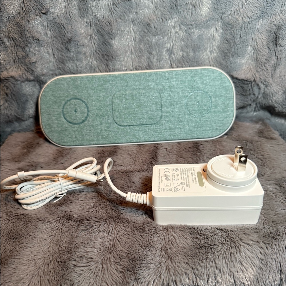 💚 BOGO- Magleap 3-in-1 Magnetic Wireless Charging Pad